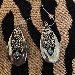 Sterling silver Earings @ Merc@ari